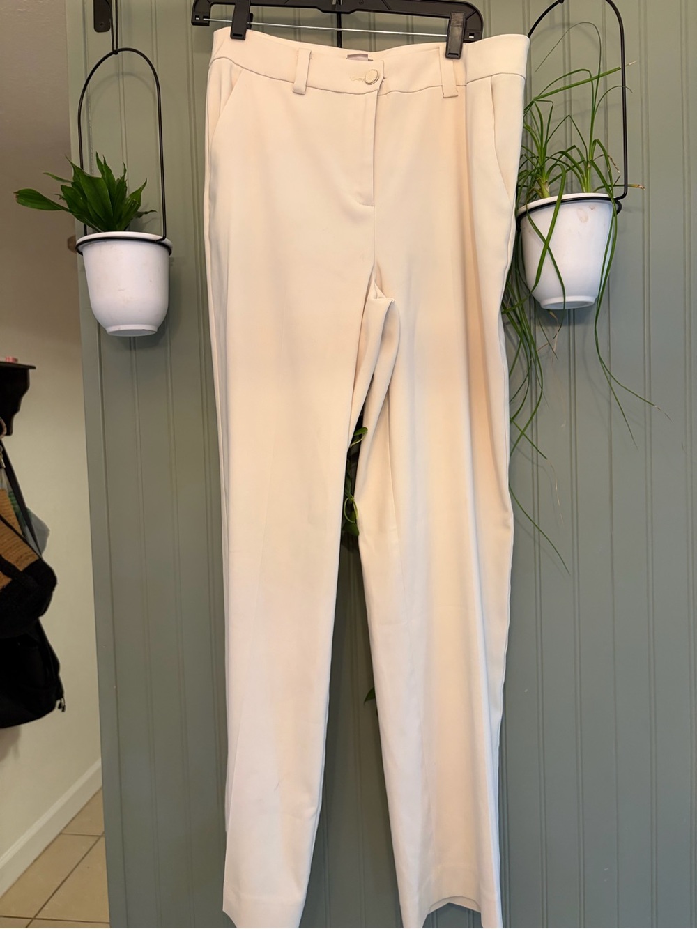 Chico's Tailored Off-White/Cream Dress Trouser - size 10